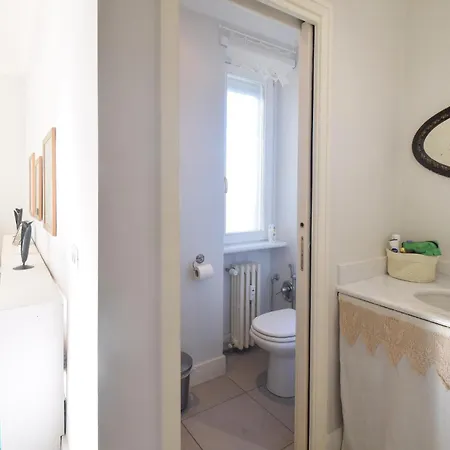 Amazing In With Kitchen Appartement *