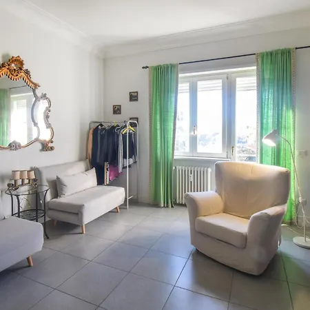 Amazing In With Kitchen Appartement Rome